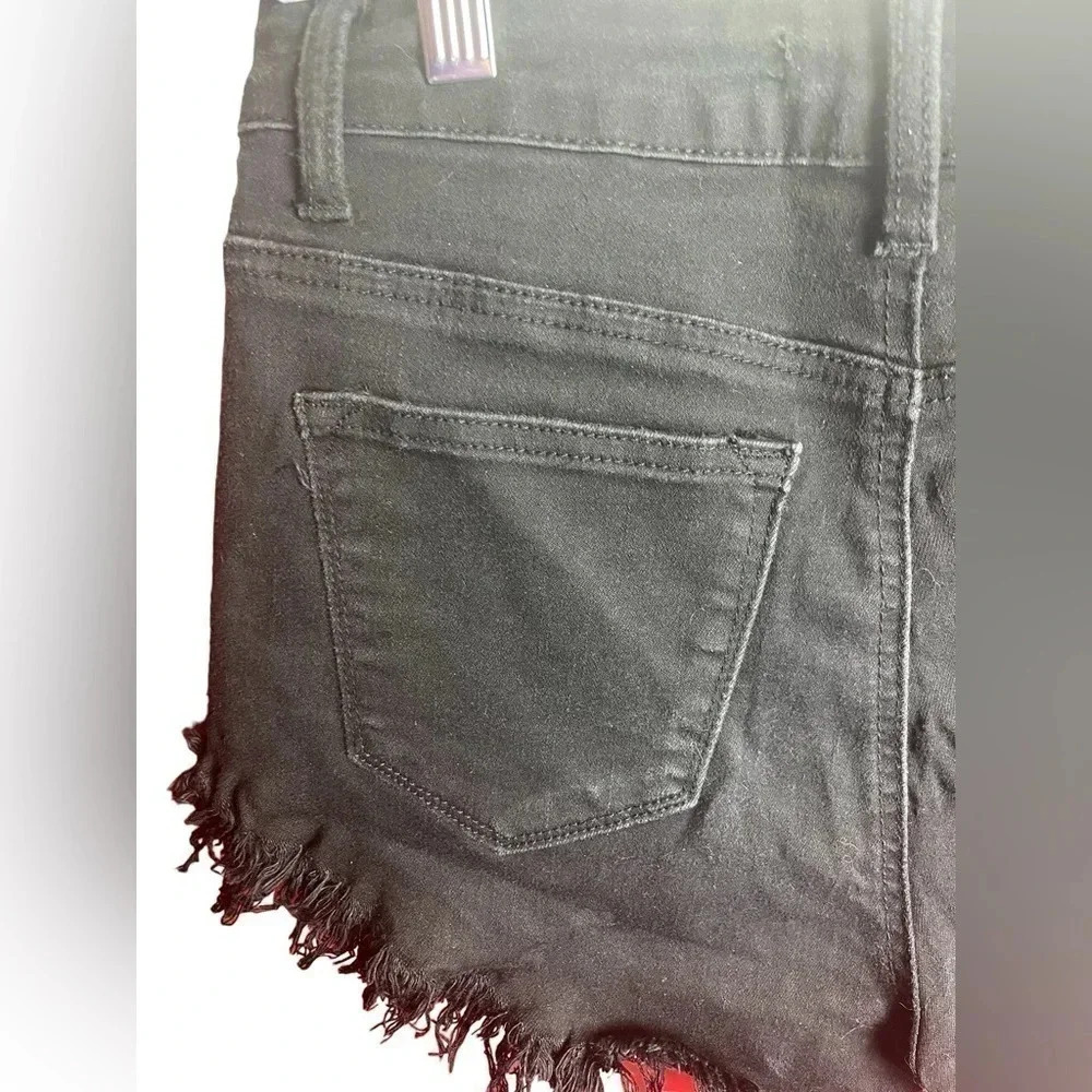 KanCan 'The Estilio' Cutoff Short High Waist Boho Black Size - Picture 3 of 9